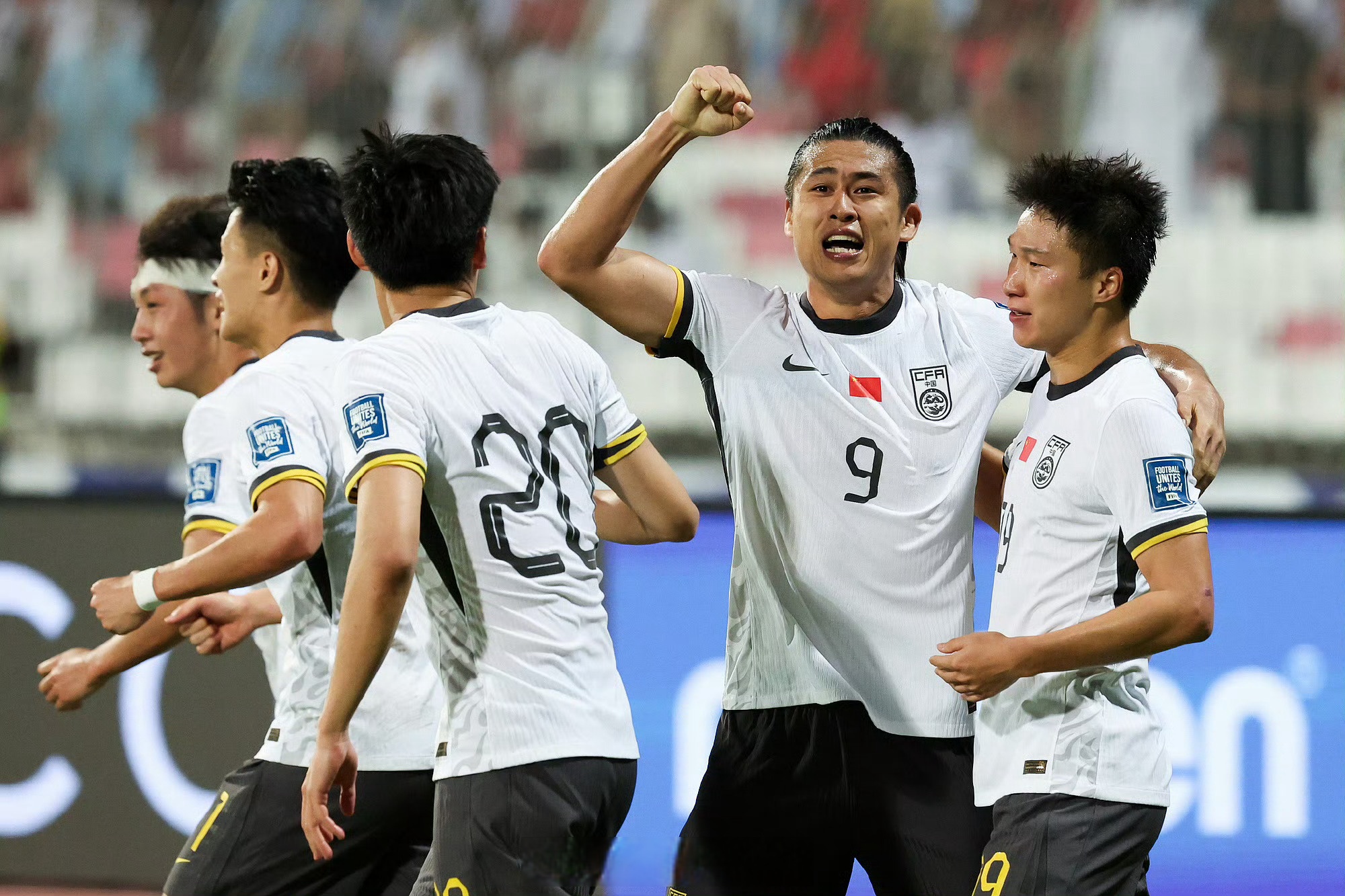 爱游戏在线-战力全开：双方球队将全力以赴争取胜利的简单介绍