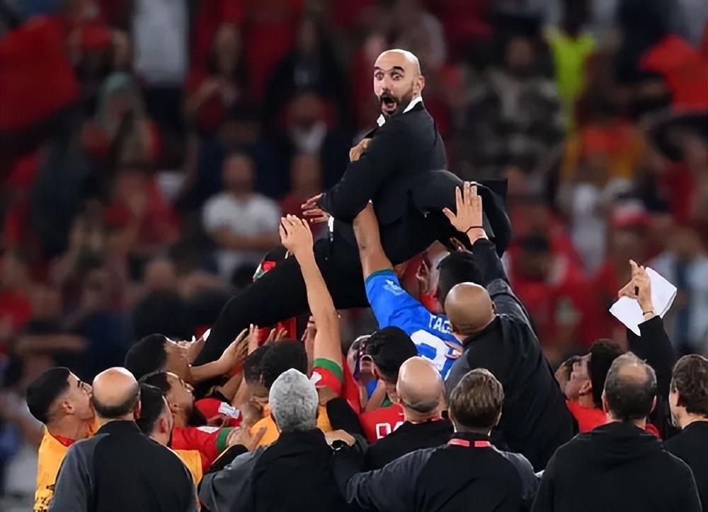 爱游戏入口-防守固若金汤，对手难以破背