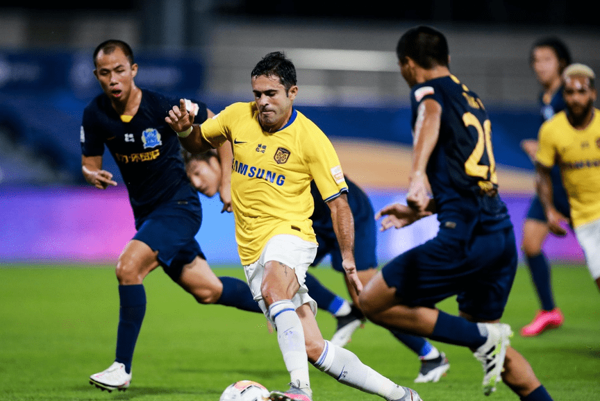 关于凯泽斯劳滕主场逆袭不来梅,提前锁定保级席位的信息 关于凯泽斯劳滕主场逆袭不来梅,提前锁定保级席位的信息