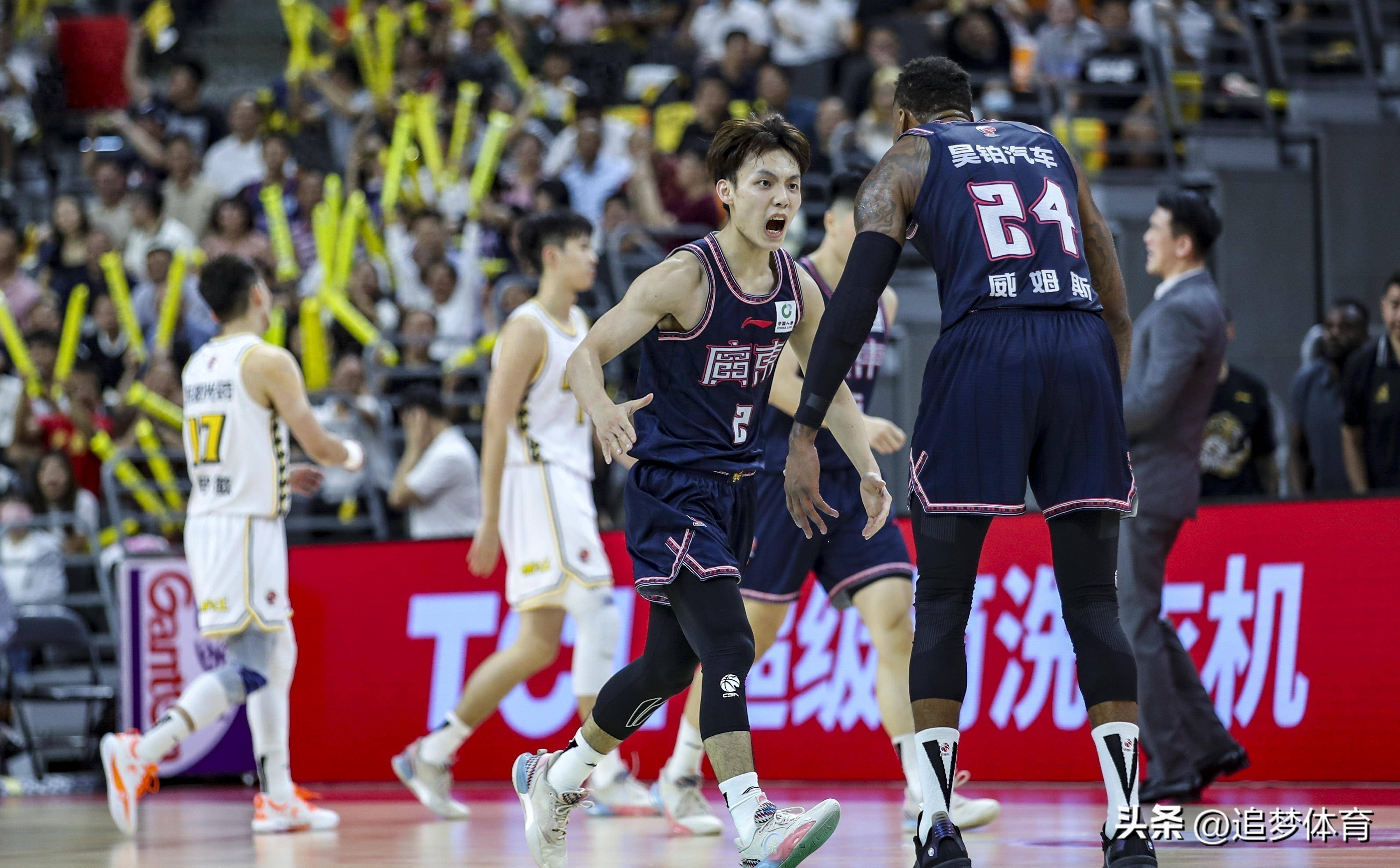 包含广东队员因伤缺席下一场比赛的词条