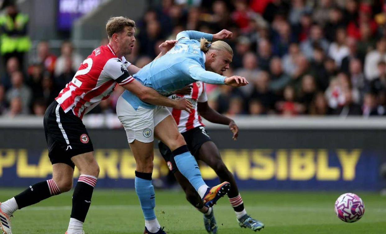 水晶宫客场2-2逼平埃弗顿，保持不败战绩的简单介绍