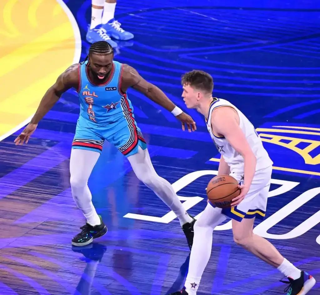 爱游戏网页版-战至最后一秒：篮球半决赛紧张激烈的简单介绍