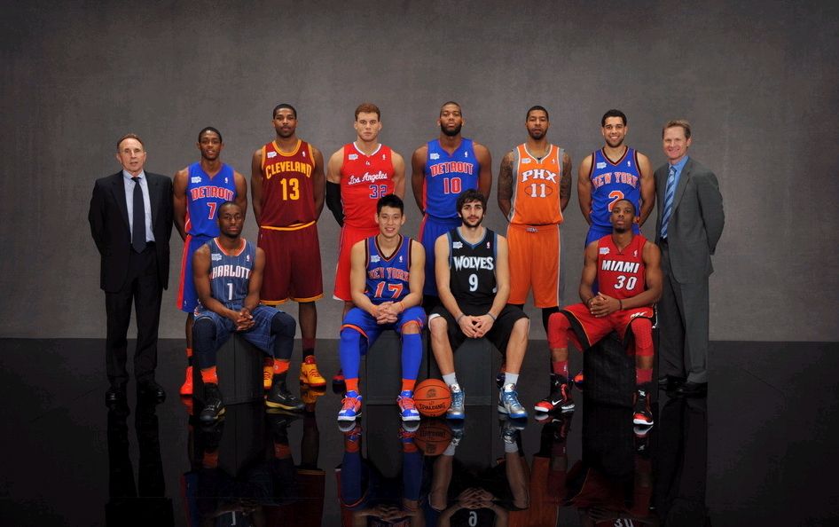 包含NBA全明星赛：表现出色的球员集体亮相的词条