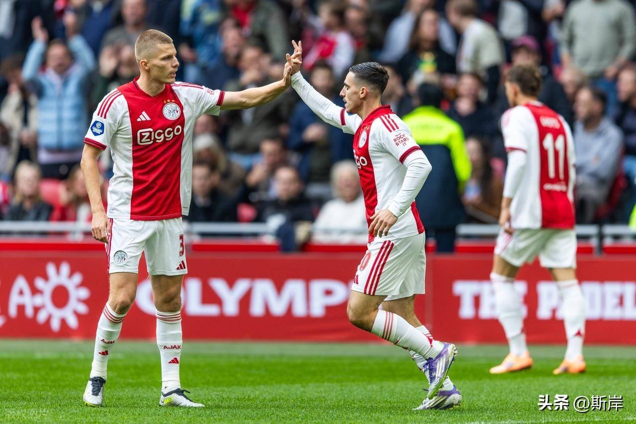 阿贾克斯客场击败里斯本竞技的简单介绍 阿贾克斯客场击败里斯本竞技的简单介绍