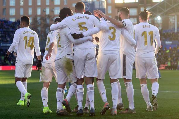 爱游戏官网-皇马临危不乱，绝杀对手赢得关键胜利